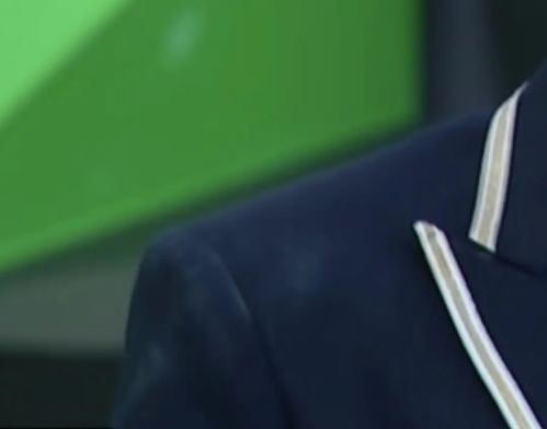 创4选手妆容引热议 舞台妆浓如面粉，服装成“粉扑”